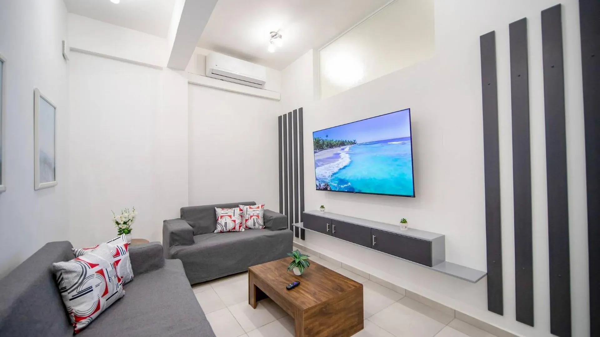 Apartment Plaza Achim 6A, Modern Apt 250M From Sosua Beach